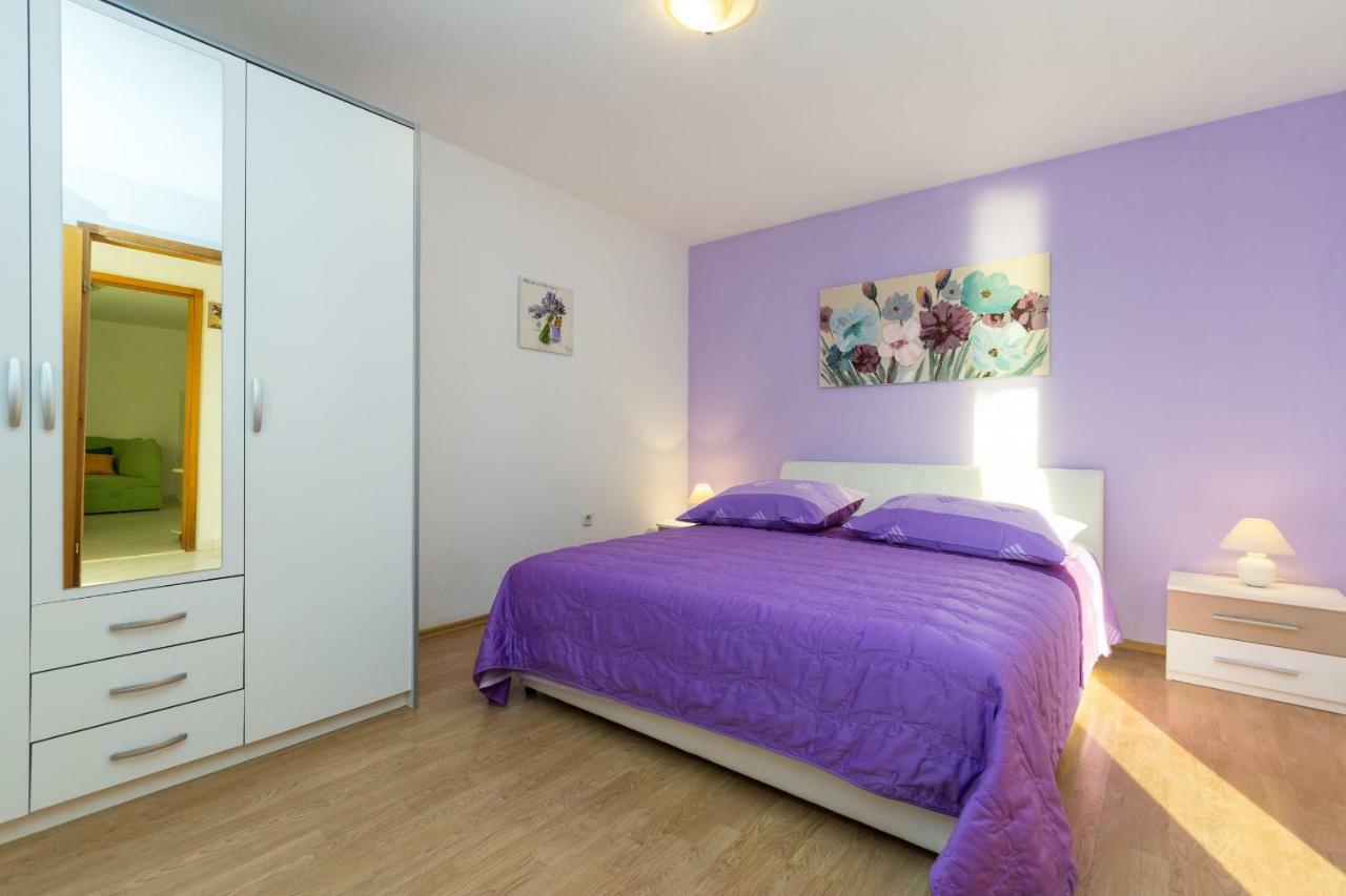 Apartment Ante Ražanj Buitenkant foto