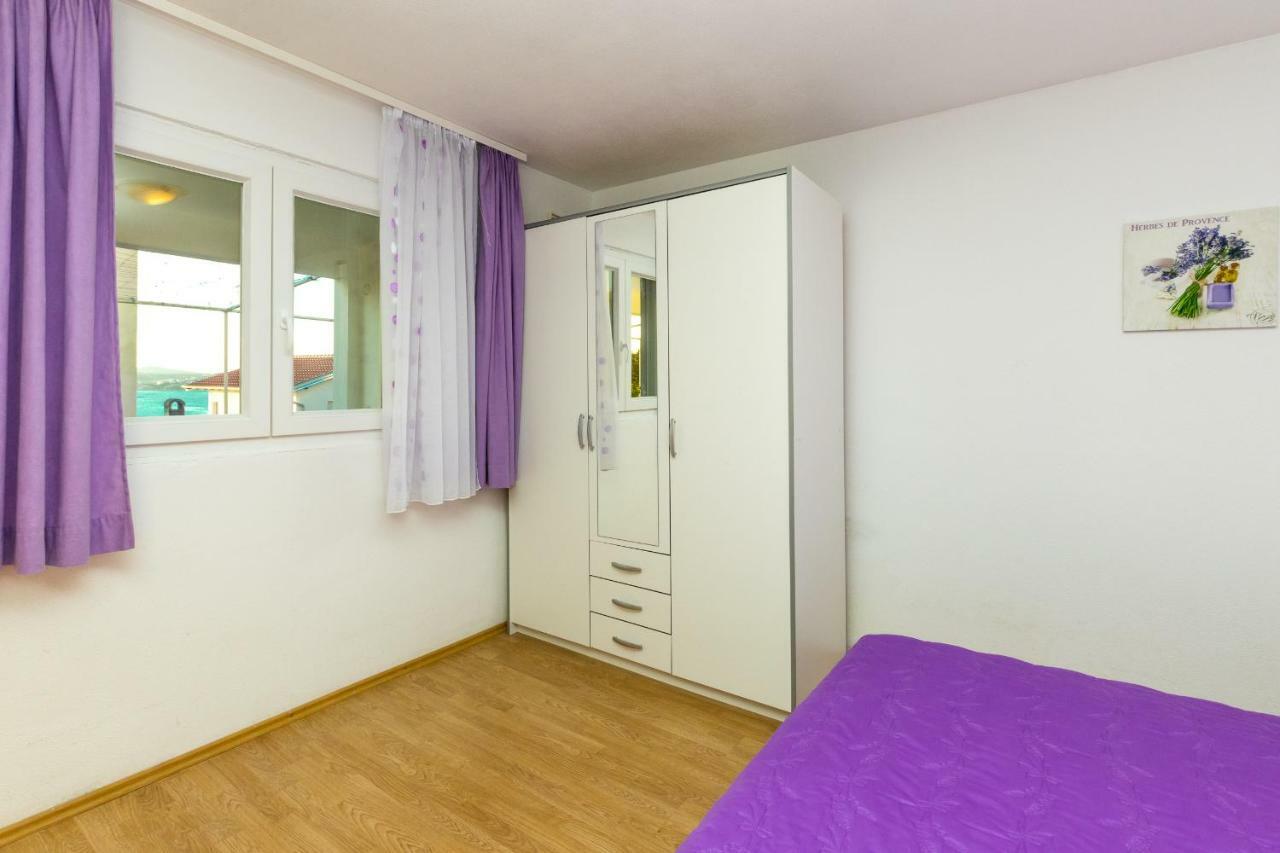 Apartment Ante Ražanj Buitenkant foto
